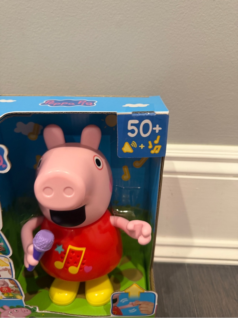 NWT Peppa Pig Singing Talk & Sing Figure with 50+ Sounds Phrases - Picture 3 of 7